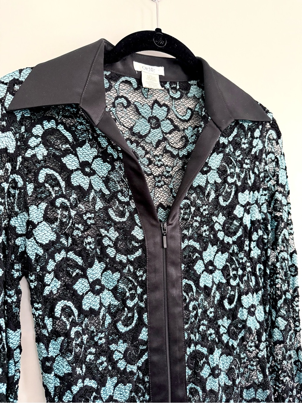 Caché Lacy Double Zip Blouse
| Black & Aqua Floral Lace Shirt | Vintage Y2K 90s - Picture 4 of 10
